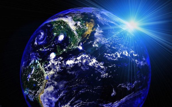 Земной шар из космоса