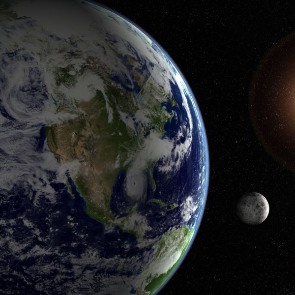 Земля и Луна