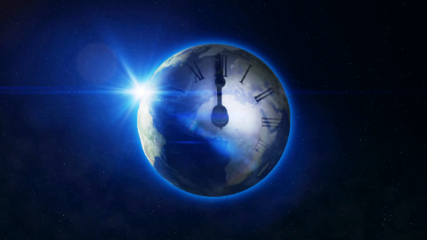 Часы с планетой земля
