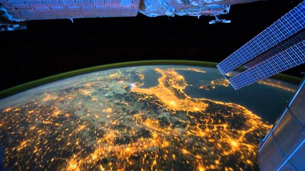 Наблюдение из космоса