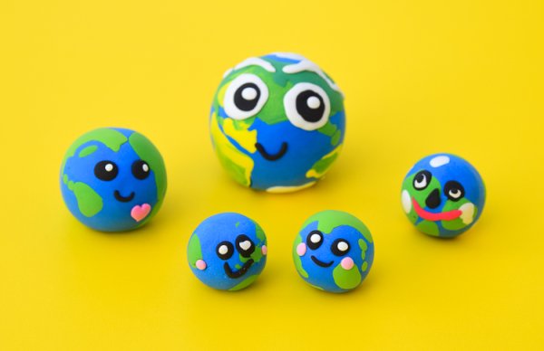 Земля из пластилина