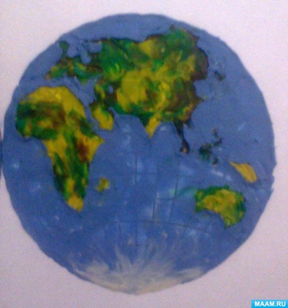 Планета земля из пластилина