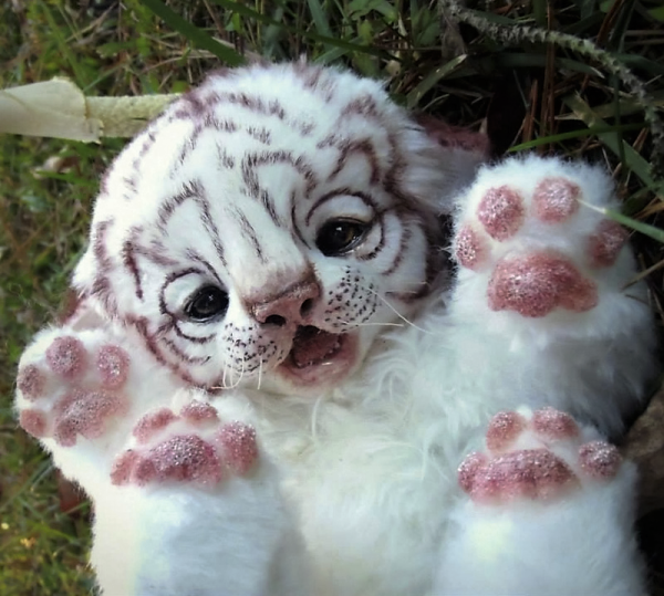 Реалистичные игрушки животных