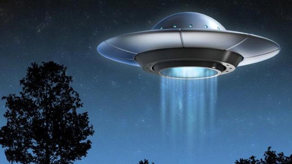 НЛО В космосе