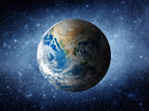 Земля среди звезд