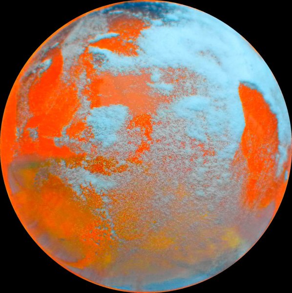 Планета оранжевого цвета