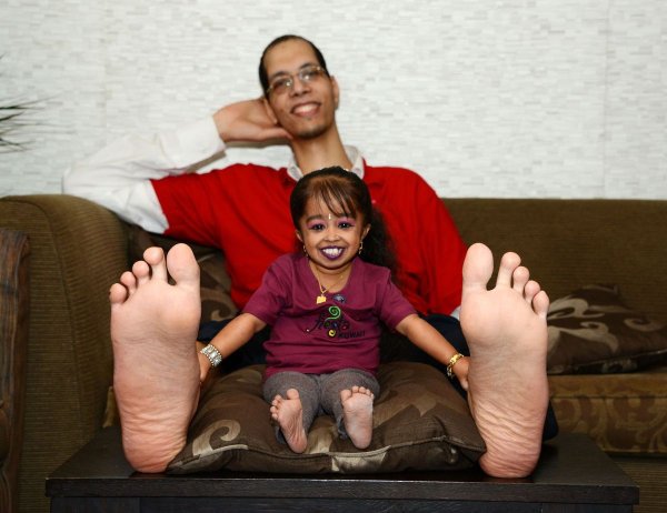 Брахим Такиолах ступни