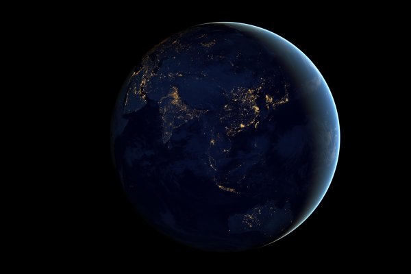 Земля вращается