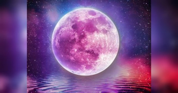 Планета фиолетового цвета