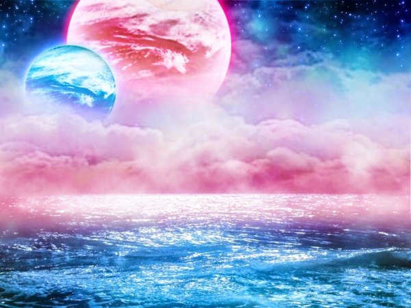 Розовая Планета с облаками