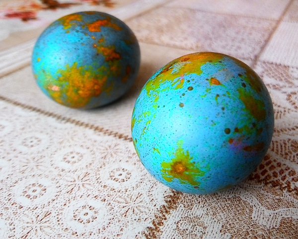 Яйца на Пасху планеты