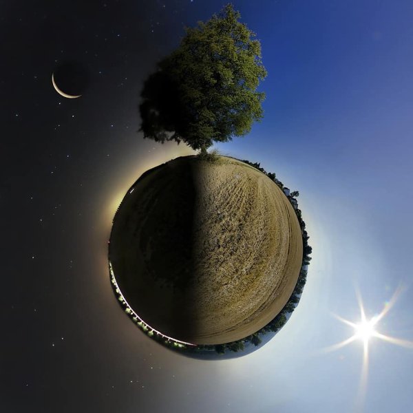 Самая маленькая Планета