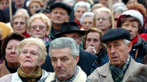 Стареющее население