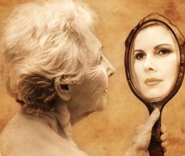 Стареющая женщина