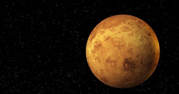 Планета Венера в космосе