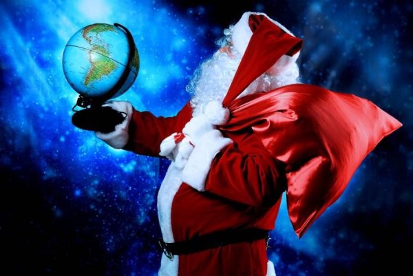 Дед Мороз с глобусом
