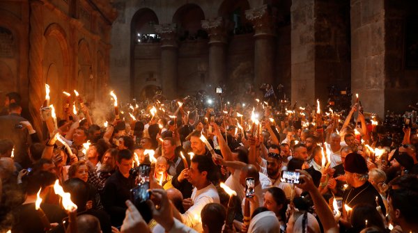 Схождение Благодатного огня в Иерусалиме