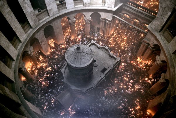 Сошествие Благодатного огня 2015