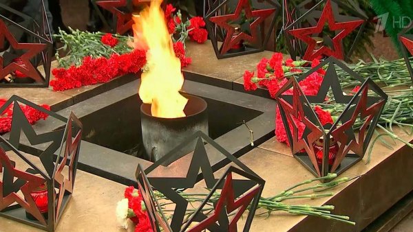 Вечный огонь Ленинград Марсово поле