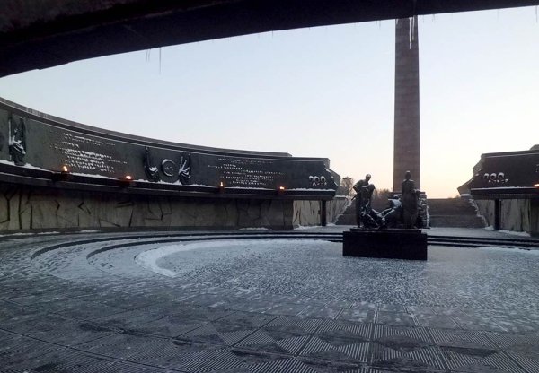 Вечный огонь СПБ на площади Победы