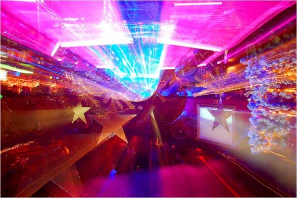 Танцпол арт