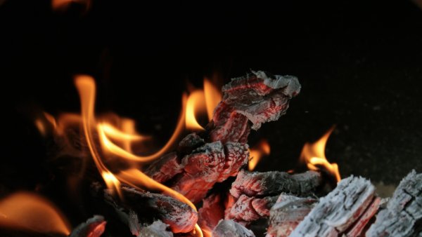 Шашлык на огне