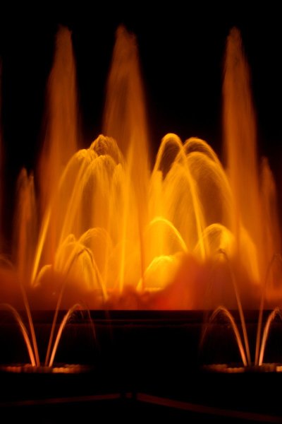 Фонтан с огнем