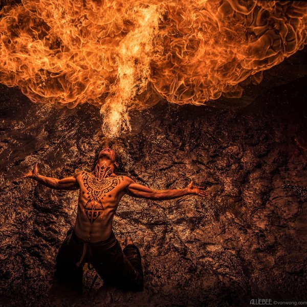 Огненный человек