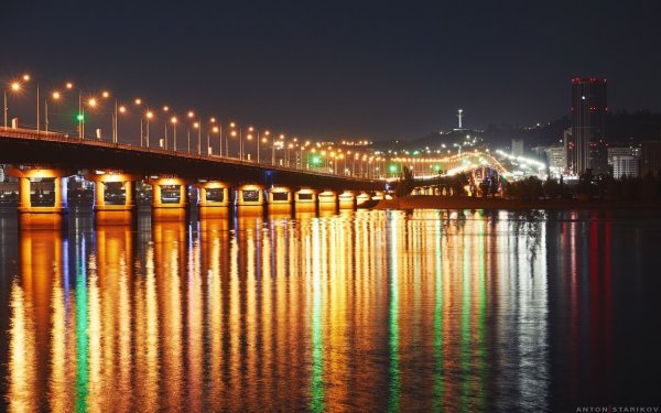 Саратов набережная ночью