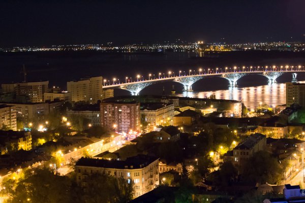 Энгельс и Саратов ночью