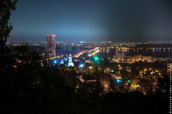 Ночной город Саратов