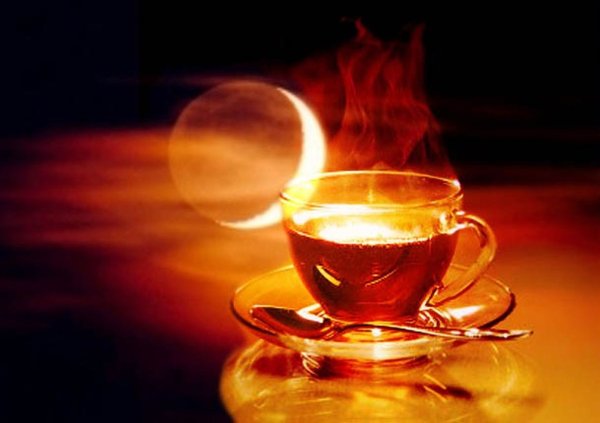 Вечер с чашкой чая