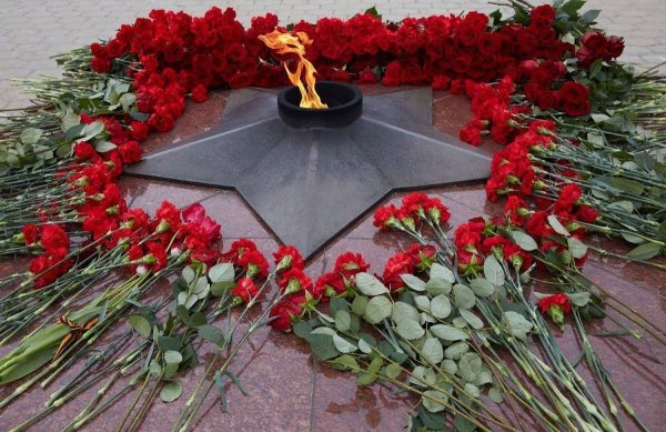 Вечный огонь Южно-Сахалинск