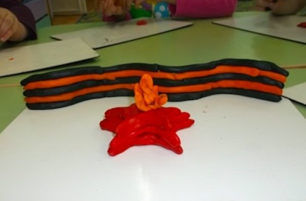 Лепка вечный огонь старшая группа