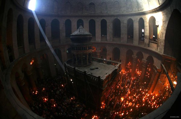 Храм гроба Господня в Иерусалиме Благодатный огонь