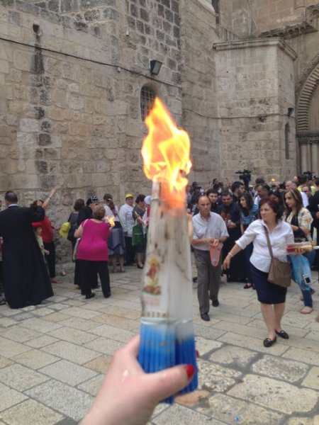 Зажжение Священного огня в Иерусалиме