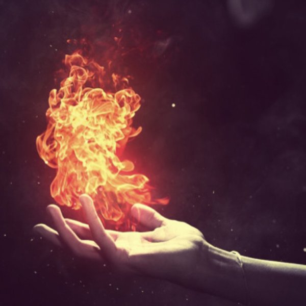 Огонь в руке Эстетика