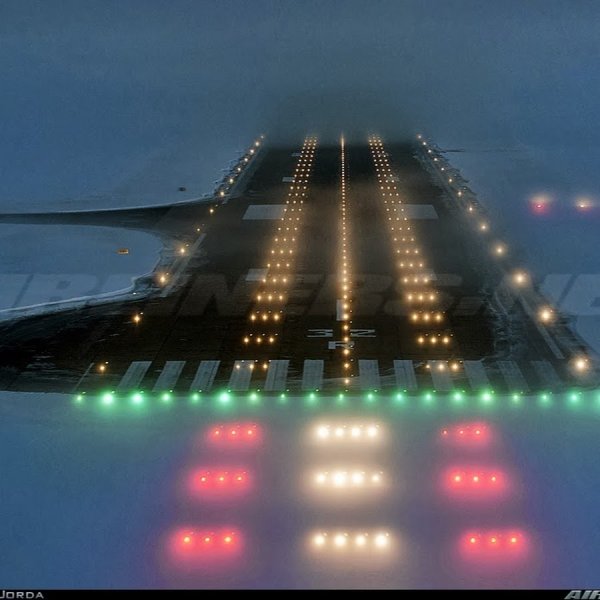 Светотехническое оборудование ВПП Домодедово