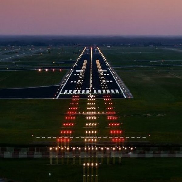 Взлётно-посадочная полоса