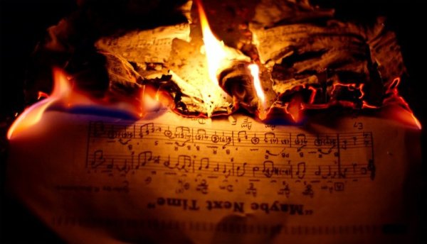 Горящие Ноты