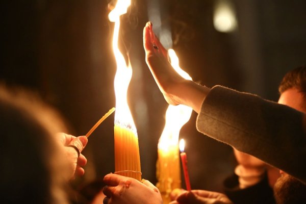Благодатный огонь в Иерусалиме
