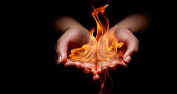 Огонь в руке