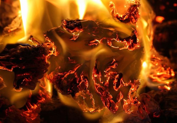 Тлеющее пламя