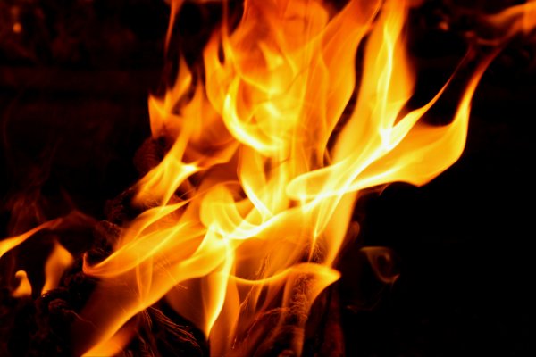 Какого цвета огонь