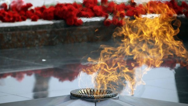 Вечный огонь фон