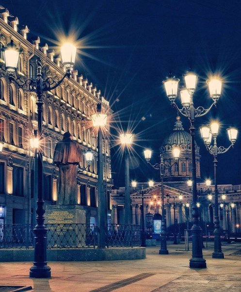 Малая Конюшенная улица Петербург ночь