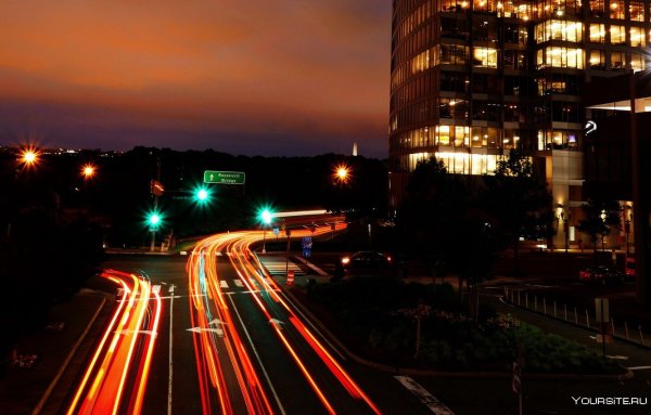 Вечернее освещение города