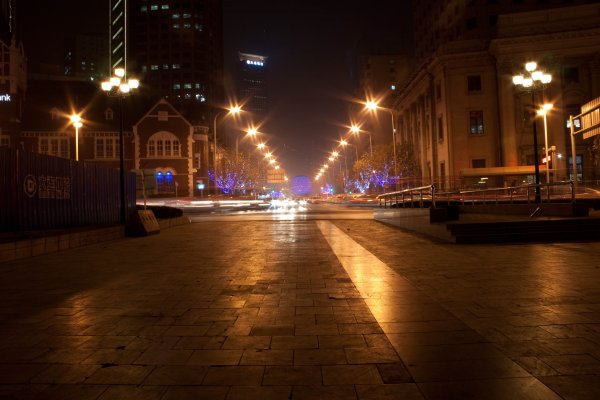 Вечернее освещение на улице