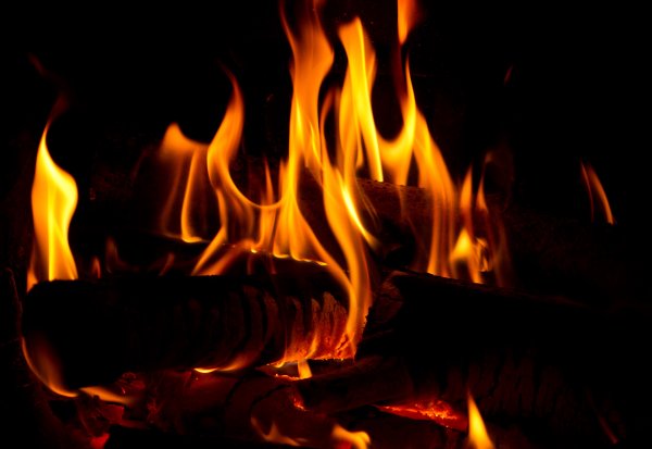 Огонь тепло