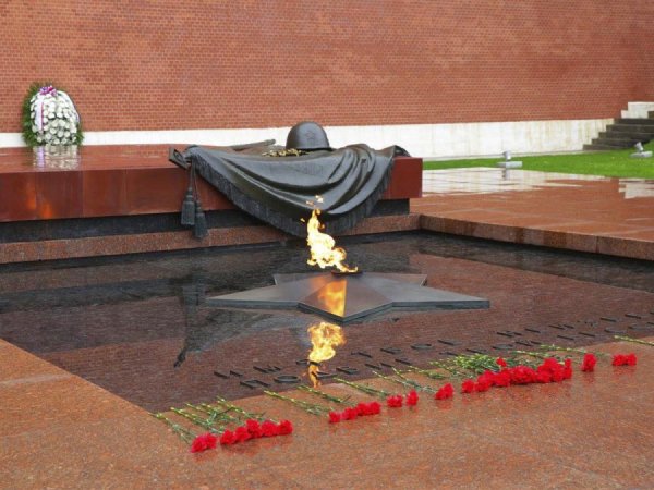 Москва вечный огонь могила неизвестного солдата
